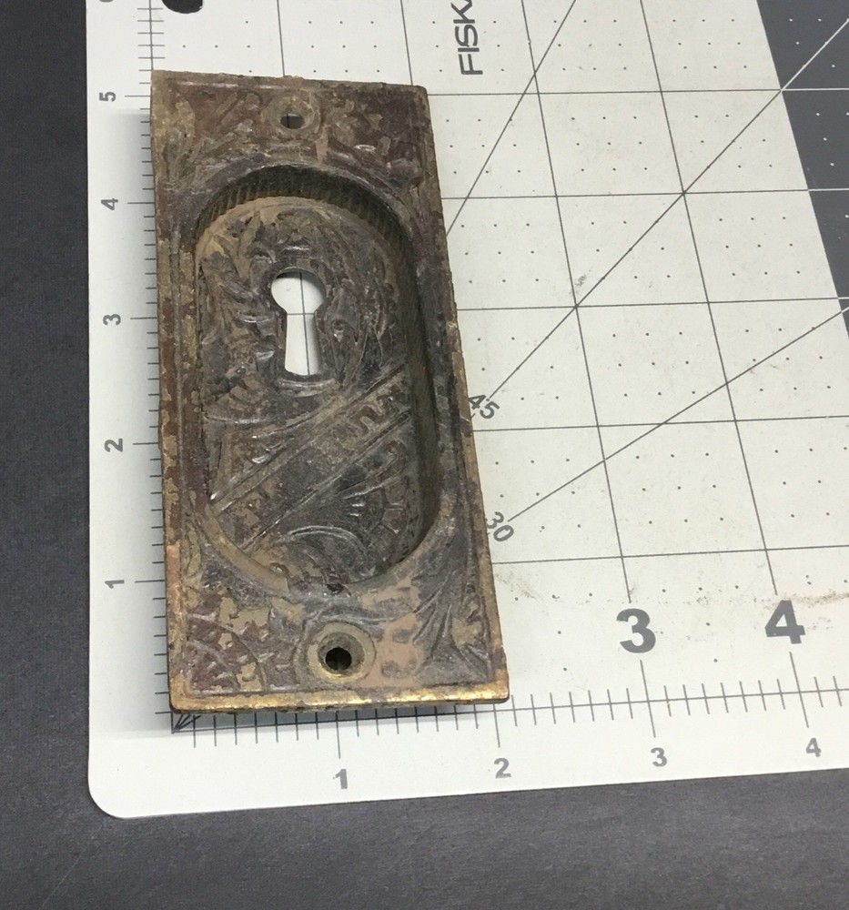 Antique Pocket Door Pull with Keyhole Cast Iron………[B31]