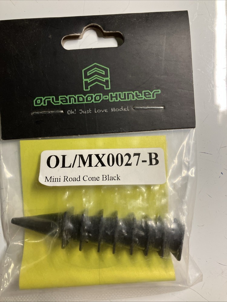 OLMX0027B Mini Traffic Cone & H524 Rear Mirrors