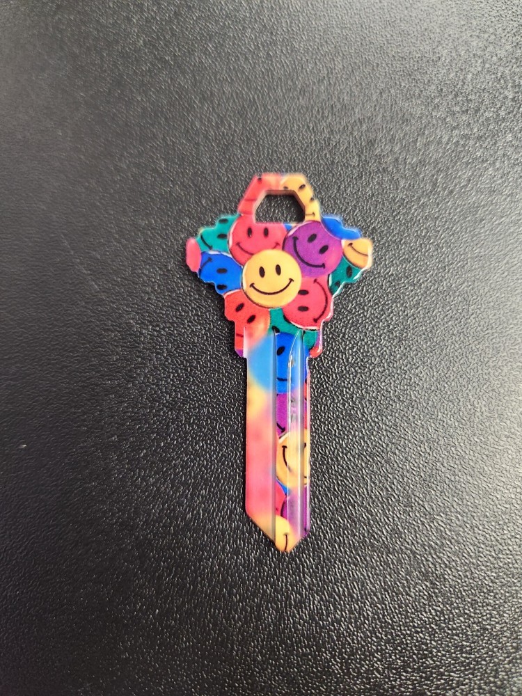 RAINBOW SMILEY PRINTED SCHLAGE SC1 KEYBLANK - READ DETAILS BELOW