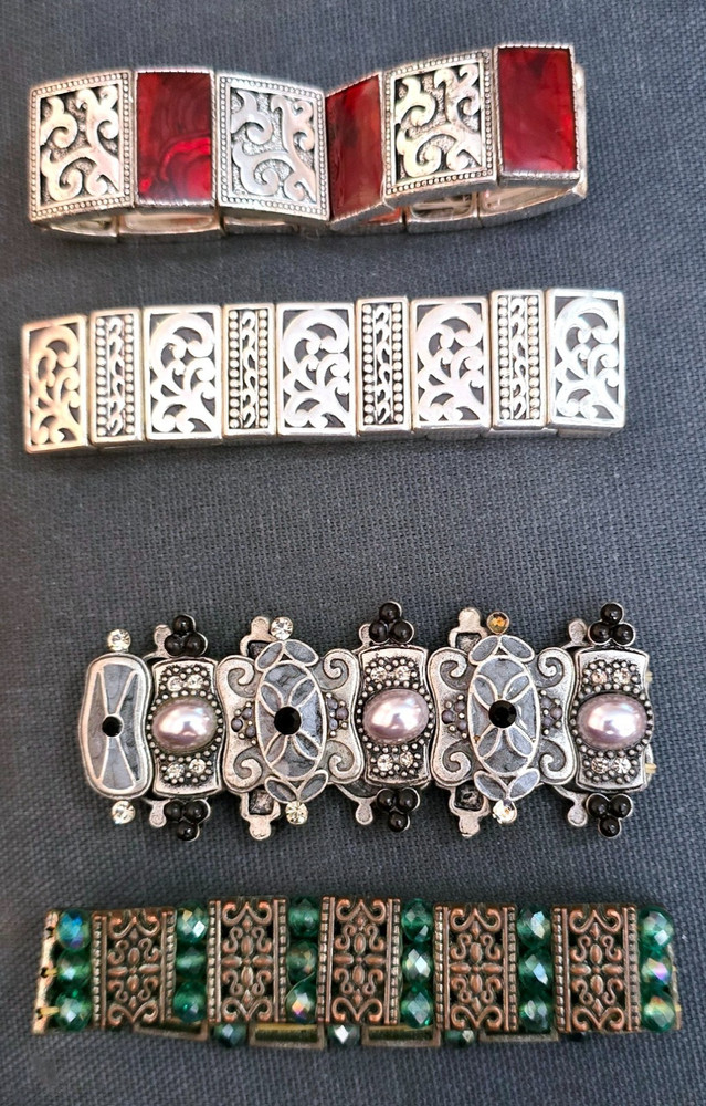 Stylish 4pc Lot Stretch Bracelets