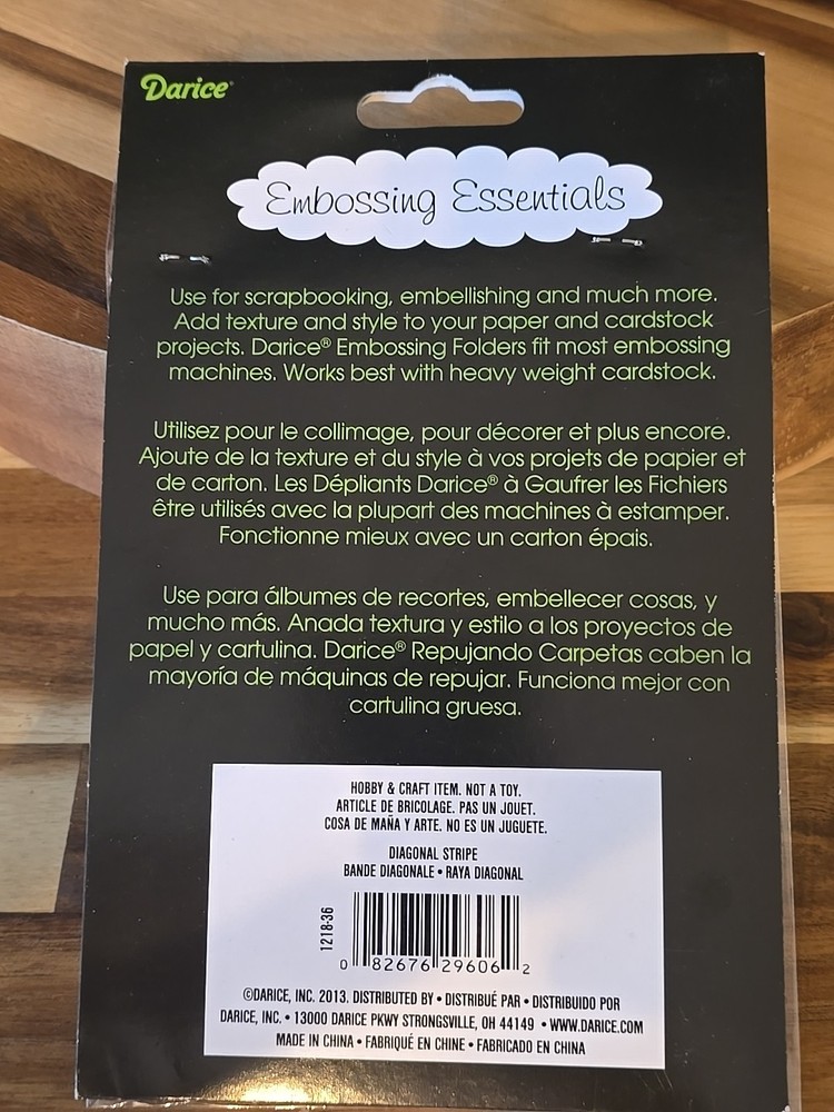 Darice Embossing Essentials 4.25x5.75 Diagonal Stripe 1218-36