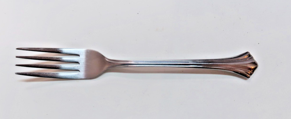 The Cellar Stainless Japan Unknown Pattern 1 Dinner Fork 7 1/2"