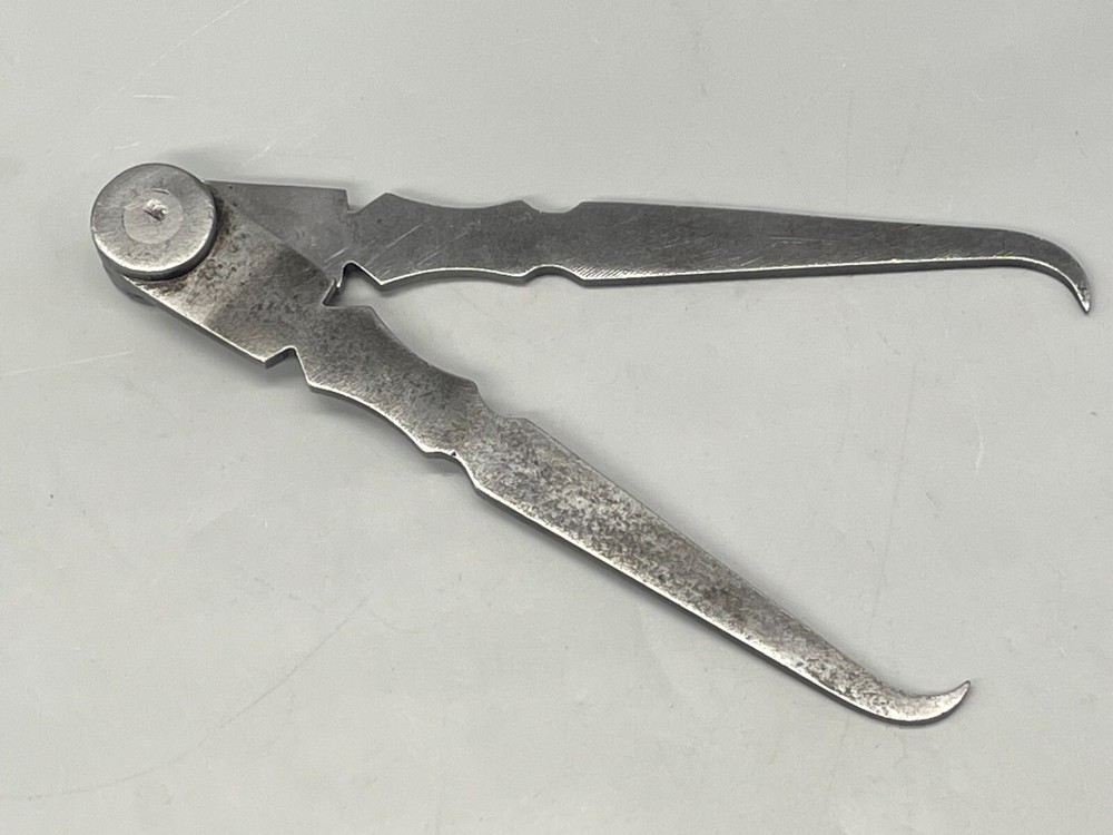 Vintage 6" Outside Caliper Engineer Measuring Tool