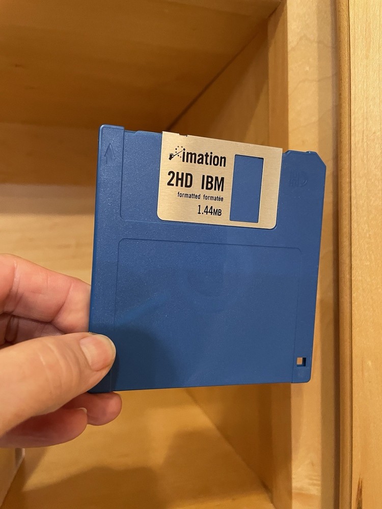 NEW IMATION 3.5" 2HD 1.44MB IBM Formatted Neon+ 22 Diskettes