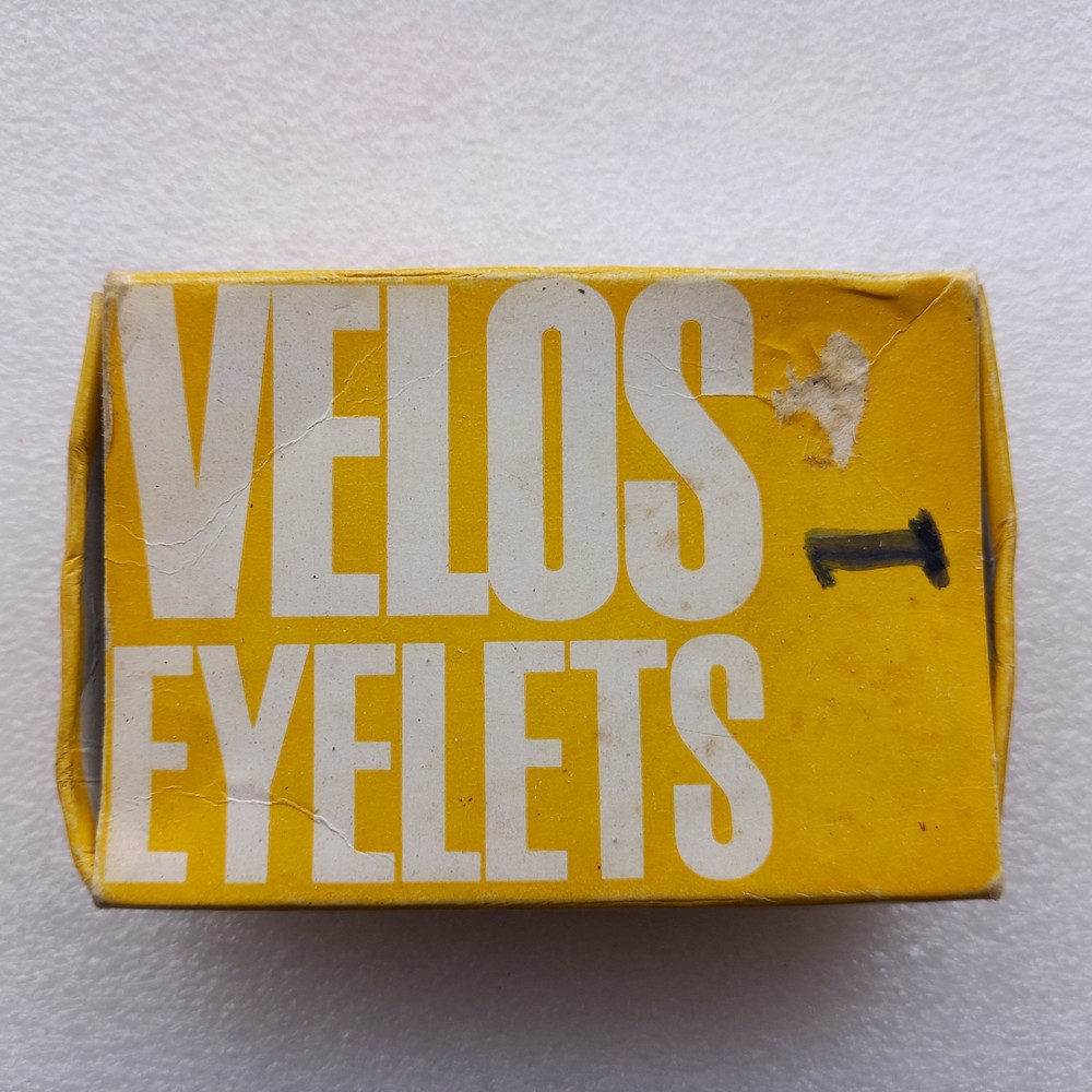 Velos Vintage 950 Eyeletter & Punch