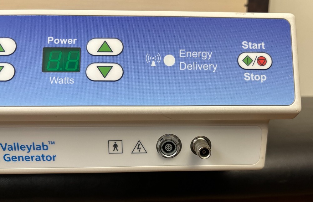 Valleylab MW Ablation Generator with power cable Valley Lab