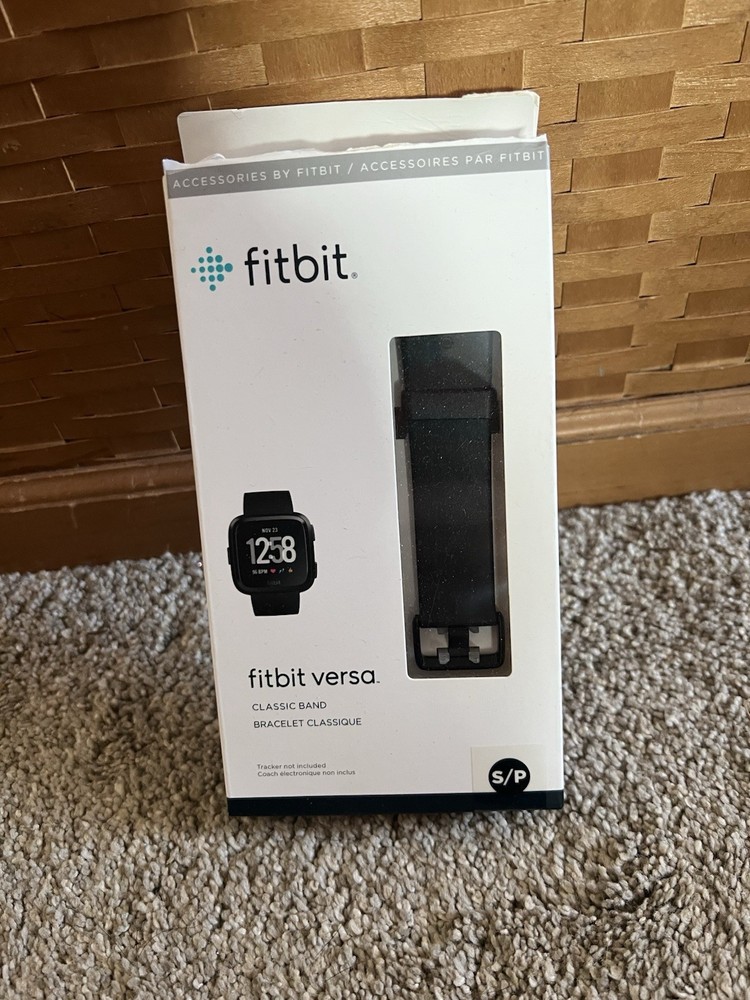 Fitbit Classic Band for Fibit Versa Smartwatch Black~Small