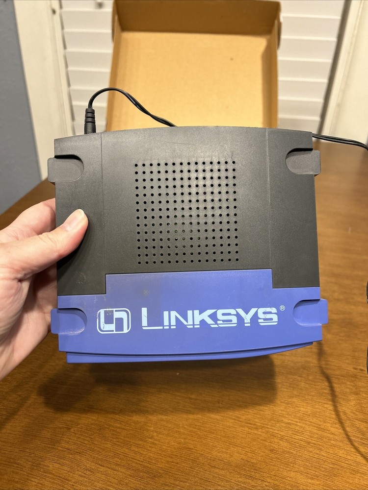 Linksys EtherFast 4-Port Cable/Dsl Wired Router BEFSR41 Ver.2