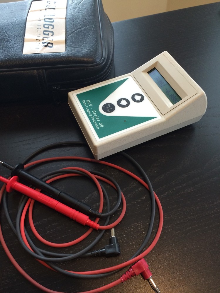 Data Logging Voltmeter Voltlogger With Case DLV-30 Battery Voltage Used