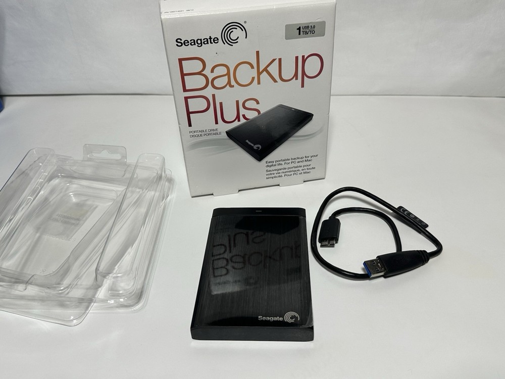 Seagate Backup Plus 1TB Portable Hard Drive MODEL SRD0SPO