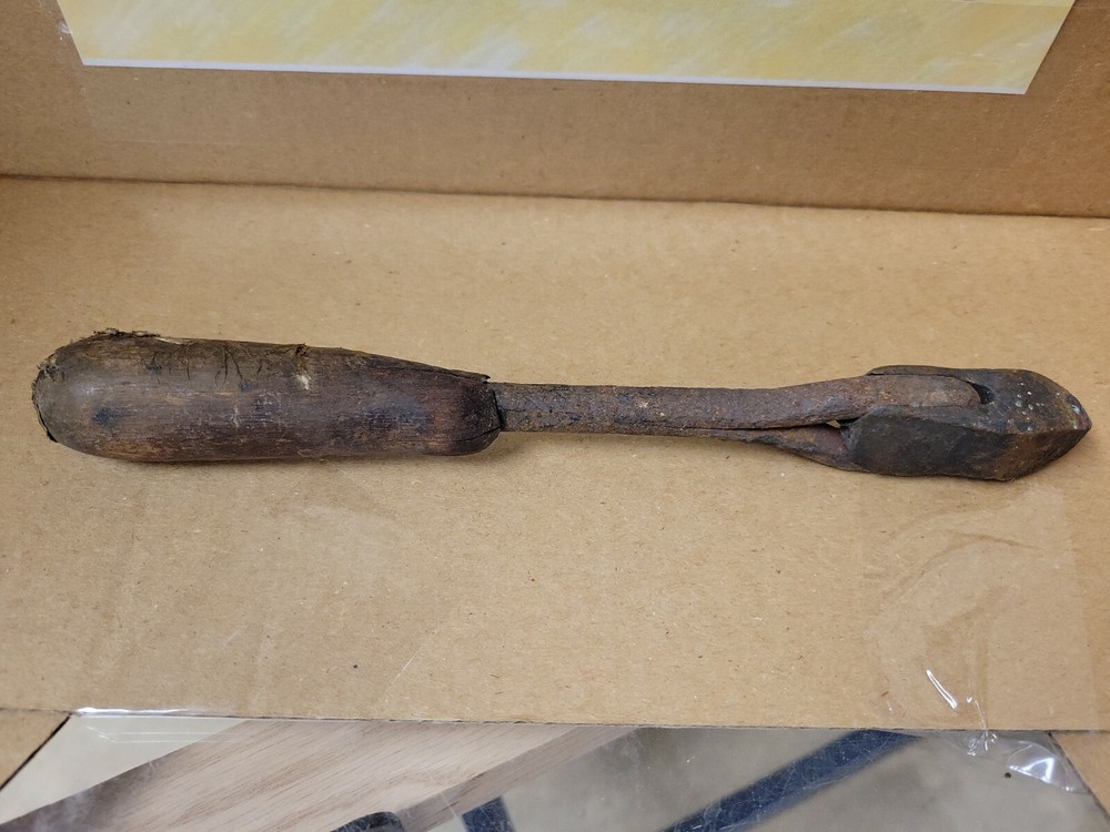 VINTAGE ANTIQUE SOLDERING IRON TOOL