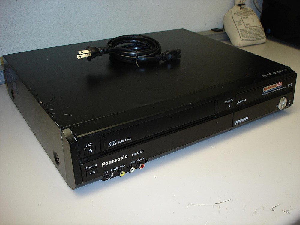 Panasonic VHS DVD Player Recorder DMR-EZ37V Digital Tuner - Tested