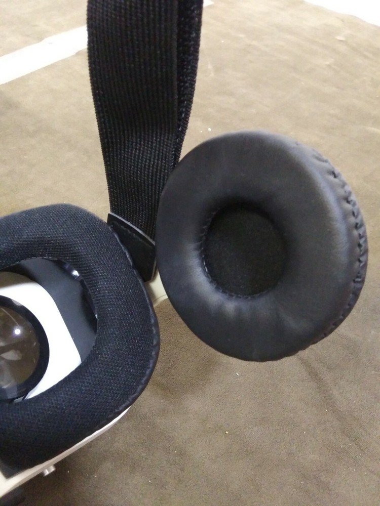 Sharper Image Virtual Reality VR Headset with built in headphones
