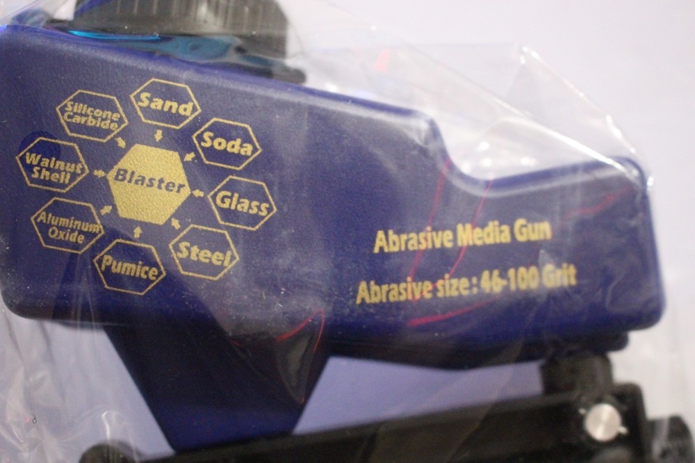 SANDBLASTER HAND HELD GUN ABRASIVE SIZE 46-100 GRIT
