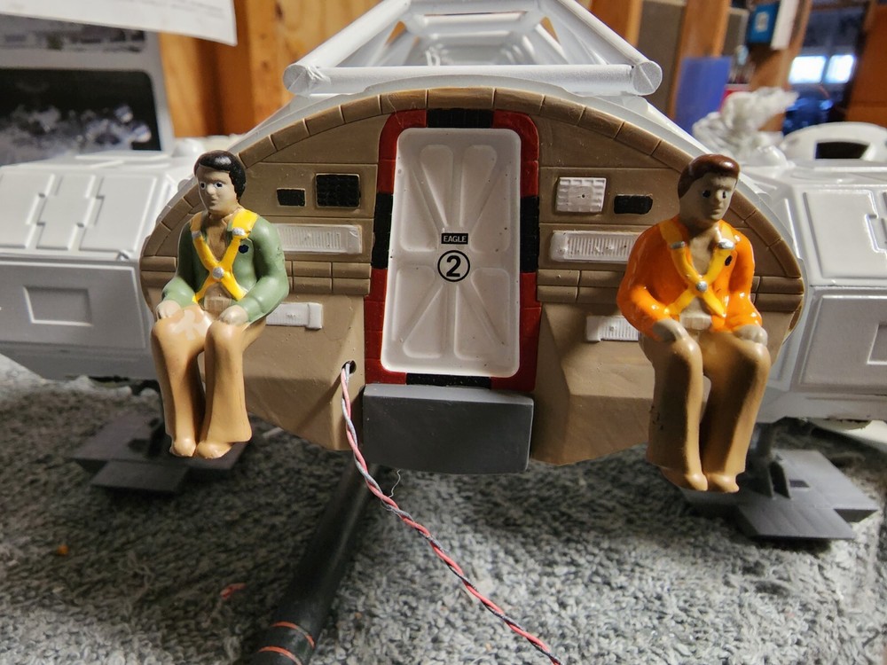 Space: 1999 Eagle 2 Lit Model With Complete Lab Interior, SOUND EFFECTS!!!!!!!!