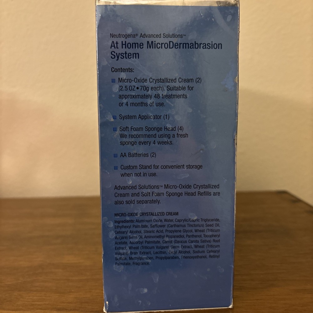 Neutrogena Advanced Solutions At Home MicroDermabrasion System New Damaged Box