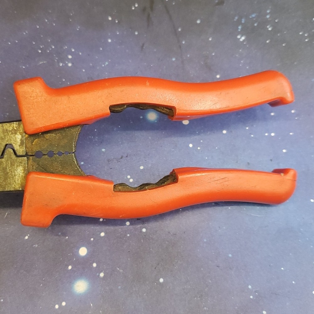 Mac Tools Lineman Pliers, Crimper , Stripper , Cutter Tool P301762