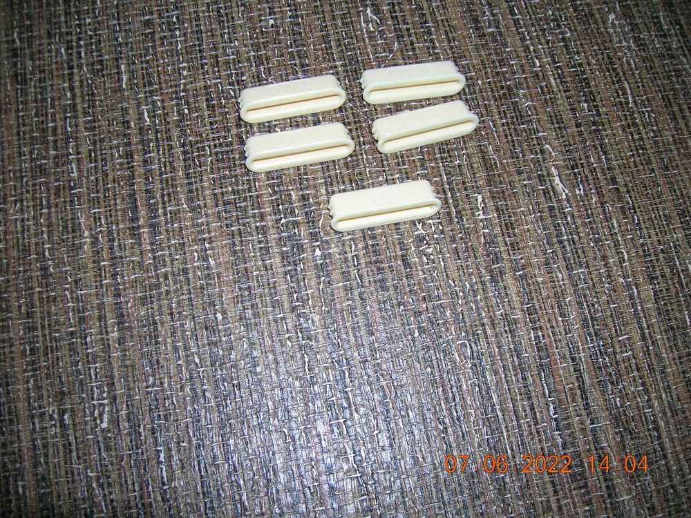 ((( PELLA ))) Window Screen Gromets Total 5