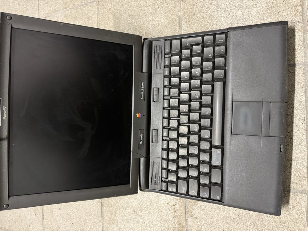 Apple Macintosh PowerBook 3400 Series