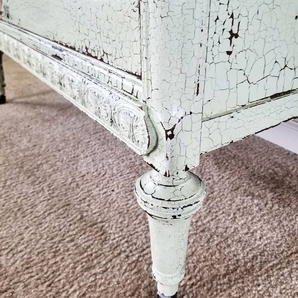 1-1/2" Baroque Tear Drop Pull Antique English