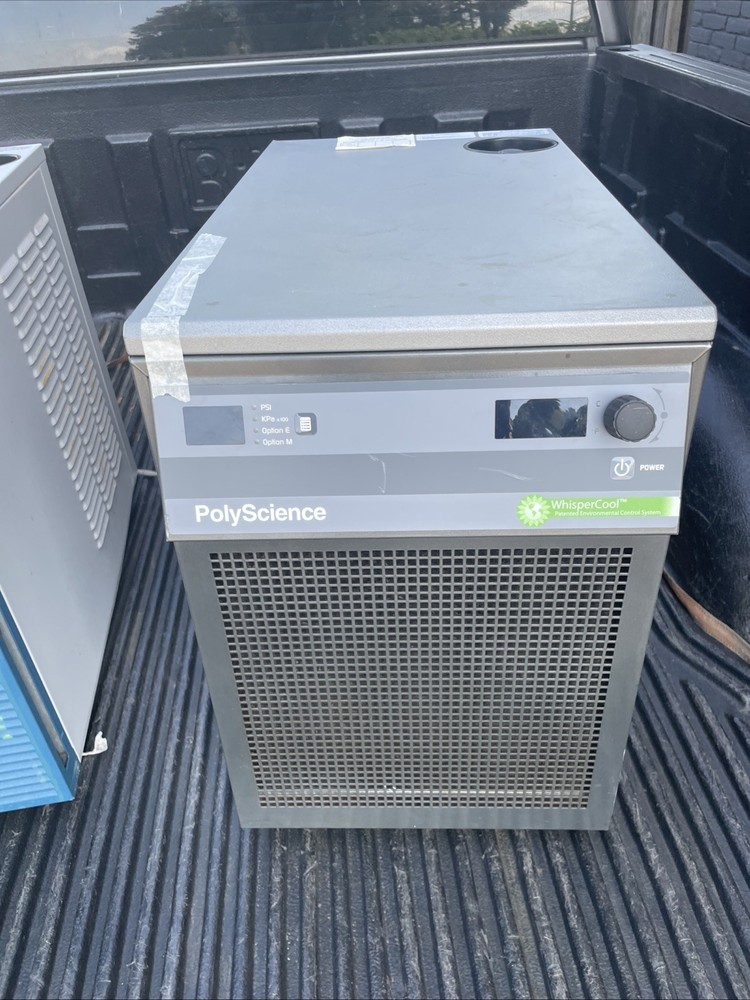 POLY SCIENCE WHISPER COOL ENVIRONMENTAL CONTROL CIRCULATING CHILLER MODEl 772046