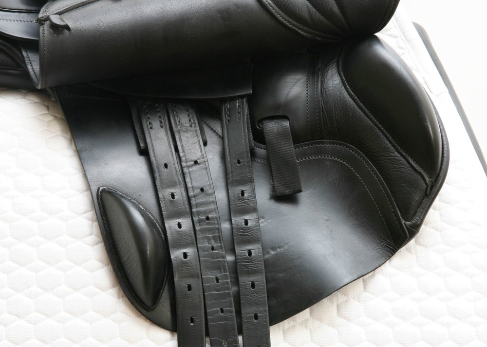 Used Albion K2 Jump 17.5MW Saddle #7014
