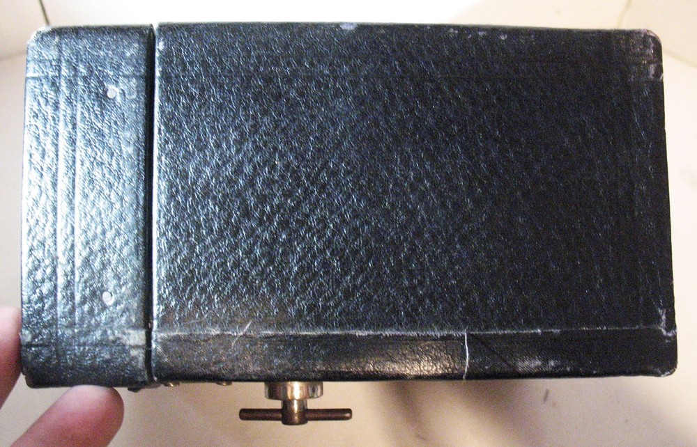 Vintage Kodak No 2A Brownie Box Camera Missing Leather Handle possible Model B