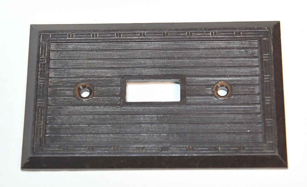 5 VINTAGE PLASTIC BAKELITE SWITCH PLATE COVERS