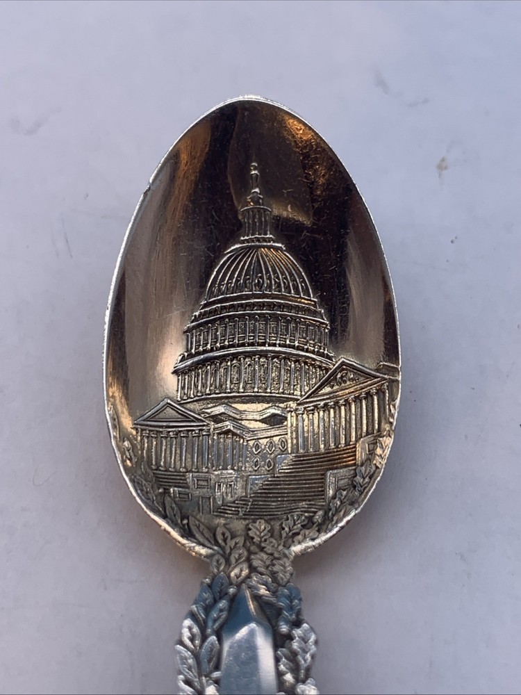 Antique Sterling Silver Washington Monument Souvenir Spoon