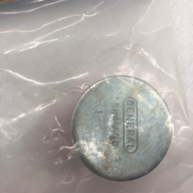 General Button Magnet 372D