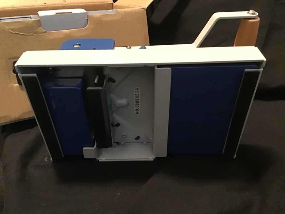 6 in 1 Desktop Corner Cut and Round Easy grip handle