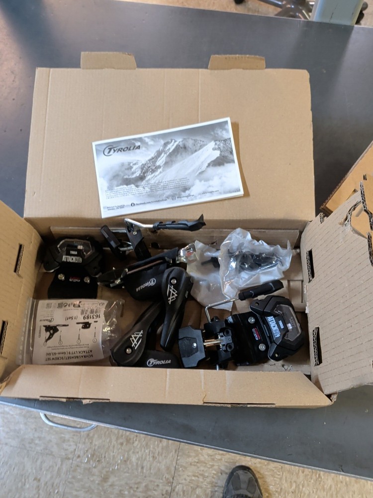 TYROLIA Attack LYT 9 GW Brake 95mm Solid Black Ski Bindings