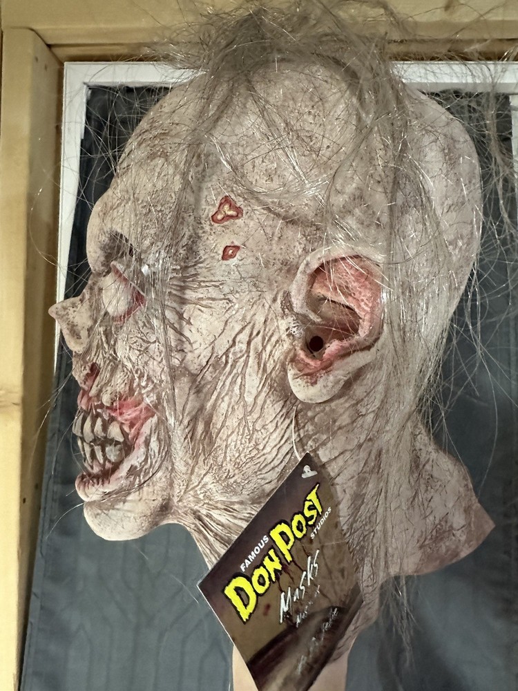 DonPost Studios 2011 He B Jeebie Mask Sample