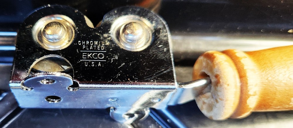 Vintage Ekco Pull Through Chrome Plated w/ Wood Handle Knife Sharpener (EUC)