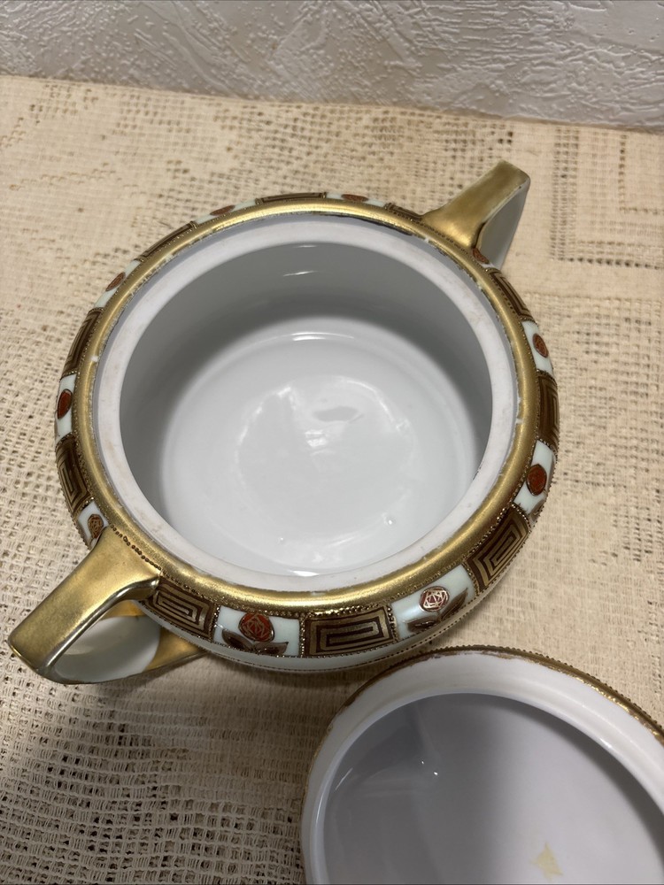 handpainted nippon covered sugar bowl