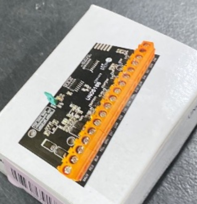 UNO5108 Zone Expander for UNO IP Panel & DSC PowerSeries. 8 Inputs, Addressable