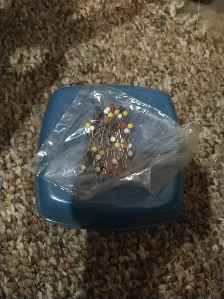 Vtg Magic Magnet For Pins,Needles,Clips,Nails Tacks