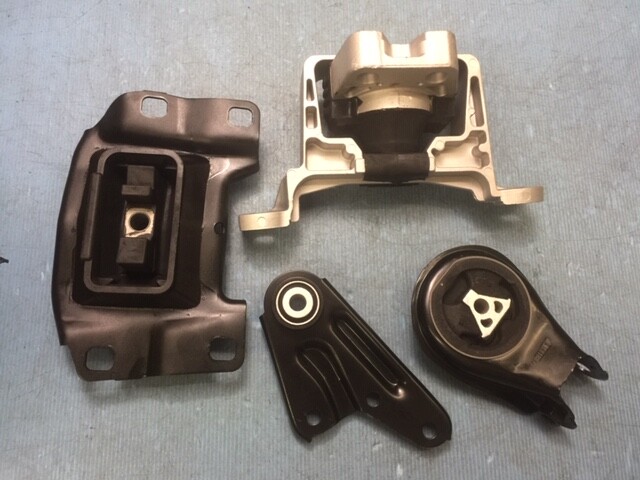 Complete Hydraulic Motor & Manual Trans Mount 4PCS Set for 2004-2009 Mazda 3