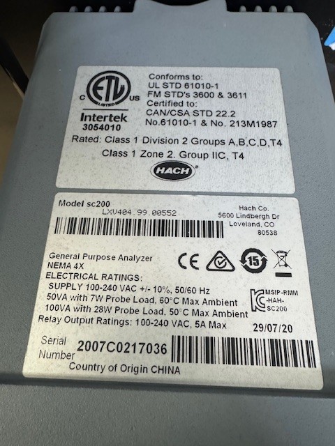 Hach CL17SC Colorimetric Chlorine Analyzer, SC200 Universal Controller