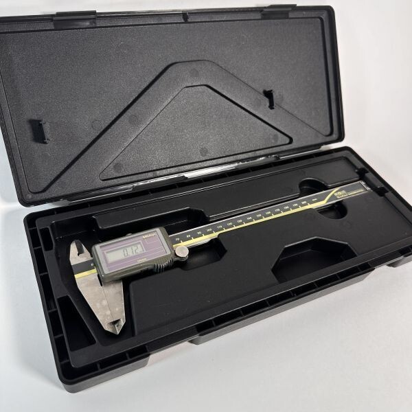 Mitutoyo CD-S20CT Solar digital calipers 500-455 w/Box