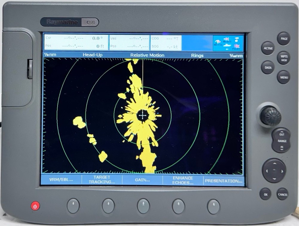 Raymarine C120 Chartplotter Radar Sonar Head Unit
