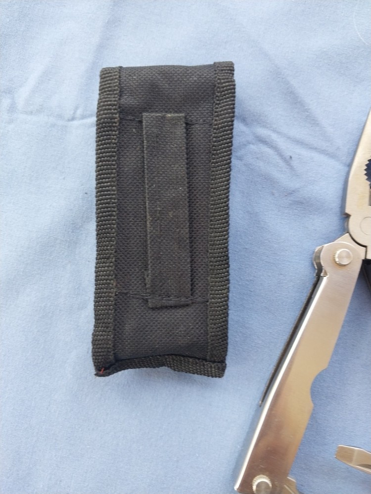 2 multi tool 1 Winchester 1 Stanley