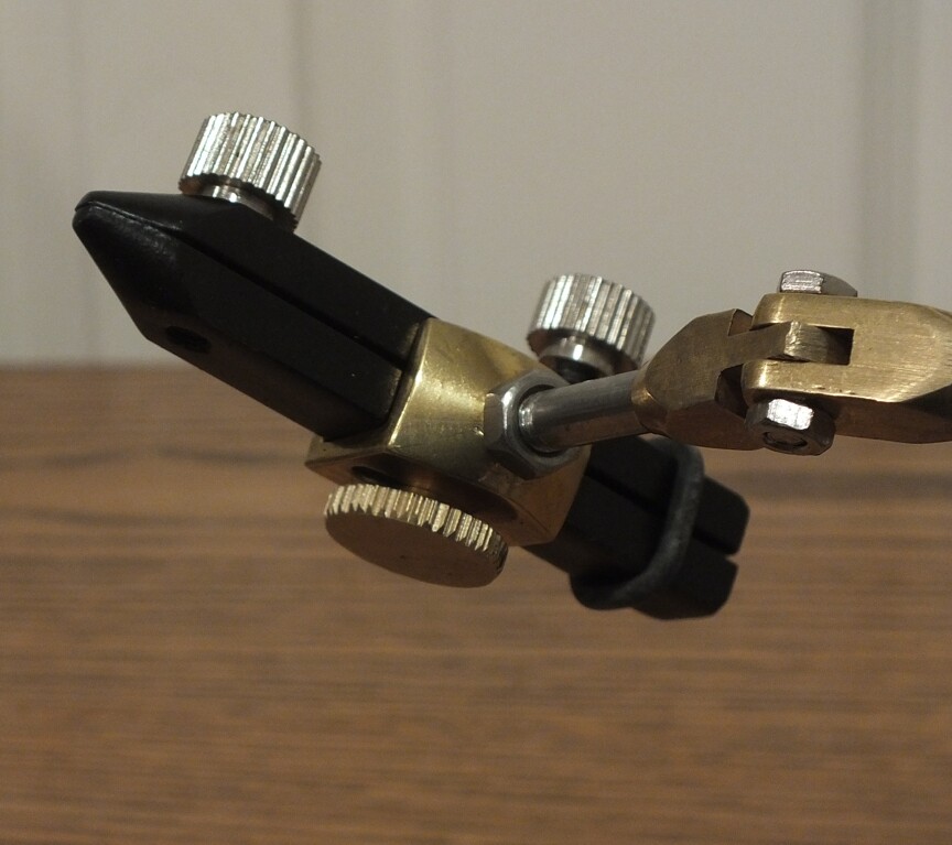 Fly Tying Vise Multi-Directional Rotating