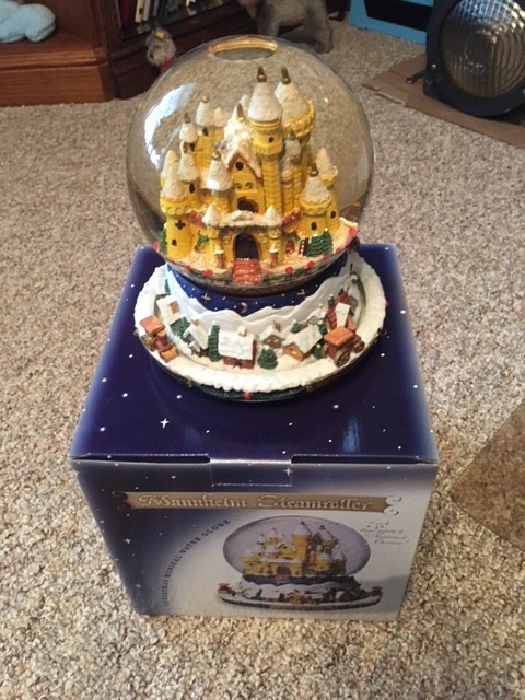 Mannheim Steamroller musical snowglobe signed by Chip Davis