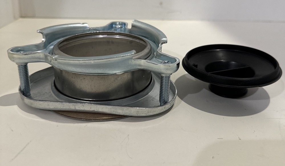 NEW Insinkerator Badger Garbage Disposal Quick Lock Mounting Flange Kitchen Sink