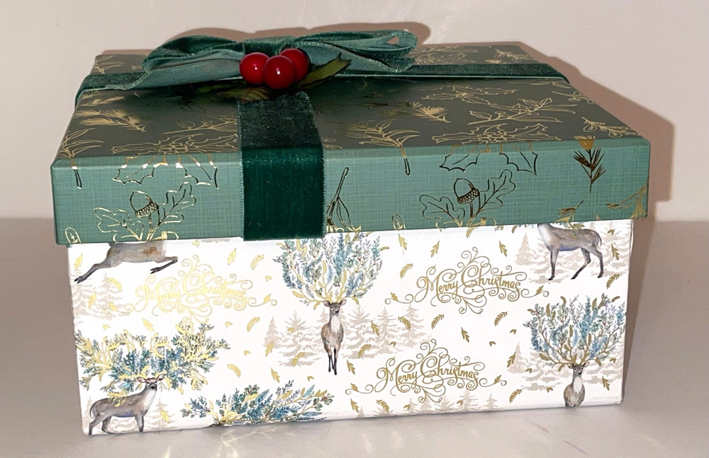 Punch Studio CHRISTMAS "JOY" KEEPSAKE GIFT BOX. 7" BY 7" GORGEOUS!