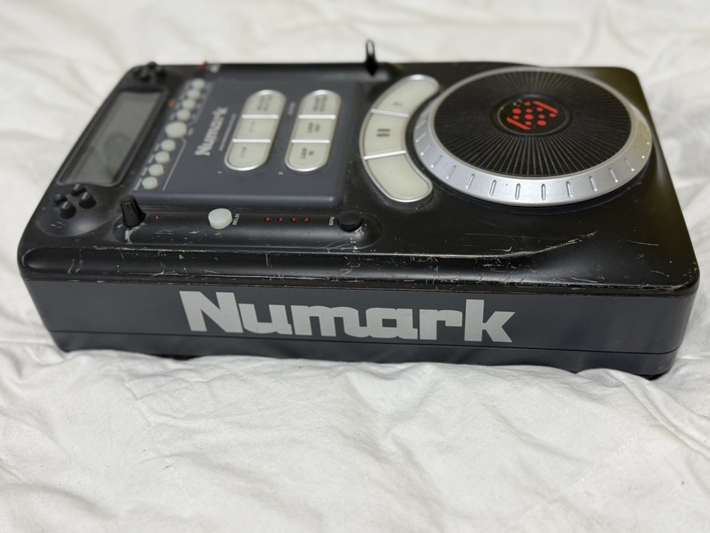 Numark Axis 9 Professional CD Player With Effects used In Working Condition