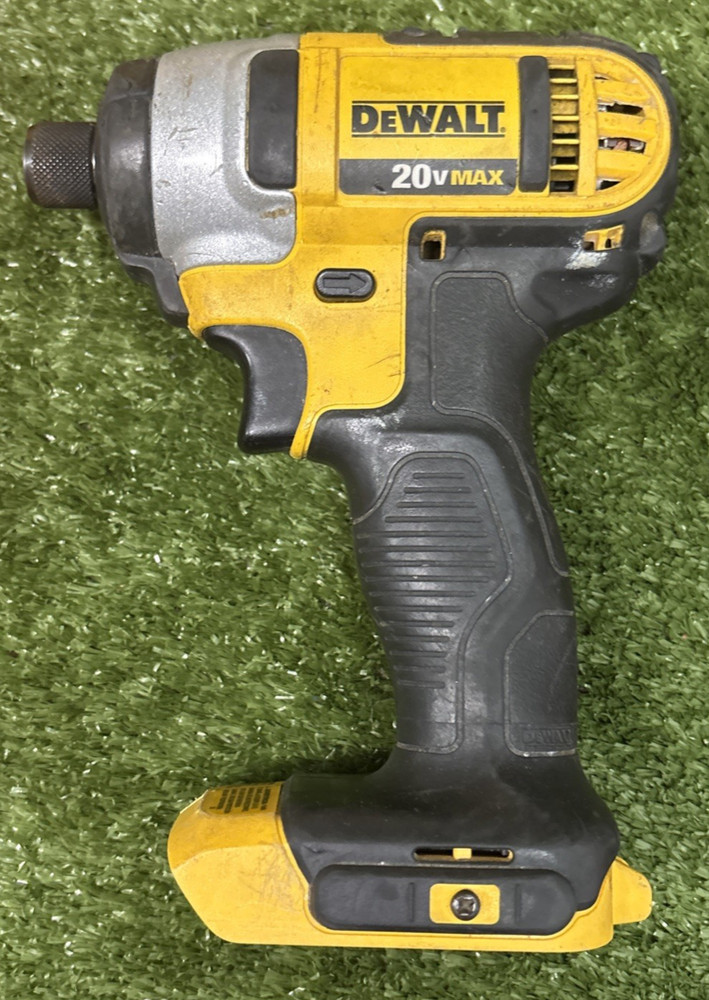 Dewalt 20v 1/4 Impact Driver Bundle With 2 Batteries