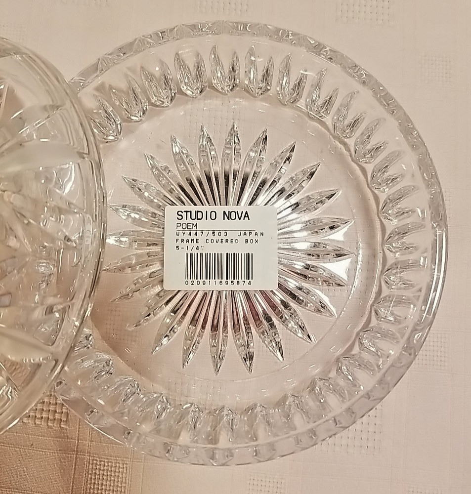 Studio Nova Poem Frame Covered Box Round 5.25" Cut Glass