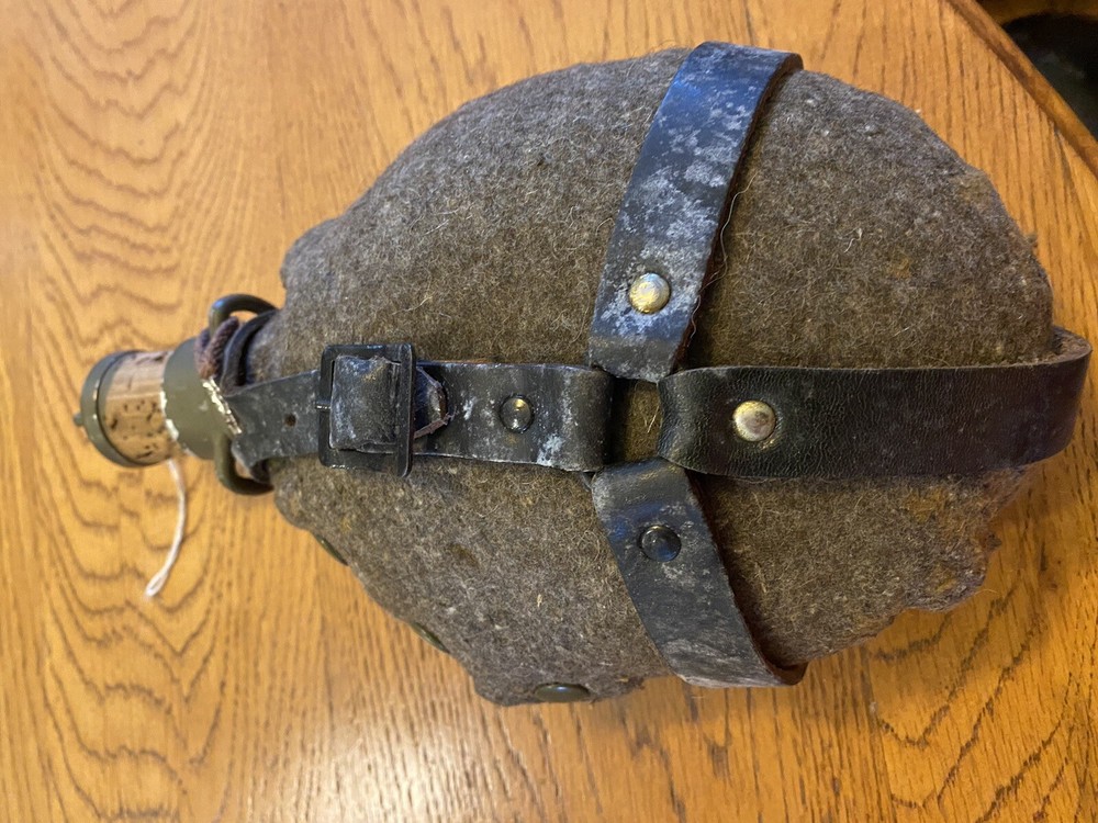 Czech Army Water Canteen, Vintage Preowned